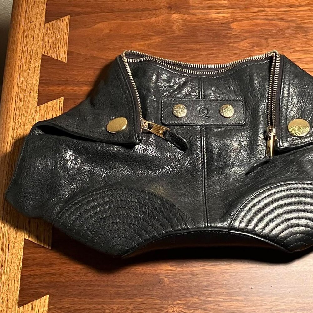 Alexander McQueen Manta Clutch